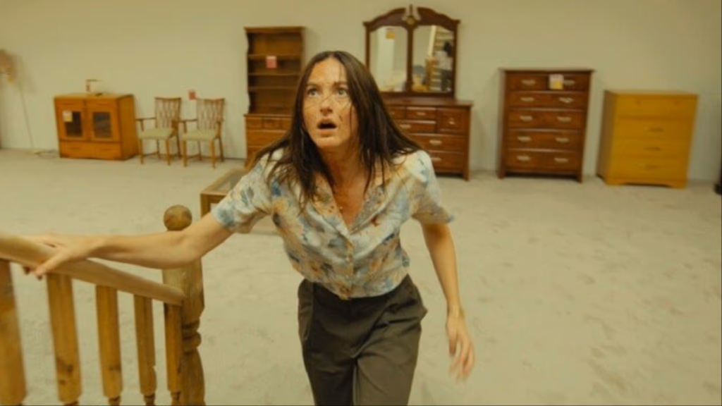 Los Espacios Intermedios: La Serie de TV que Captura la Máxima Angustia de la Generación Digital